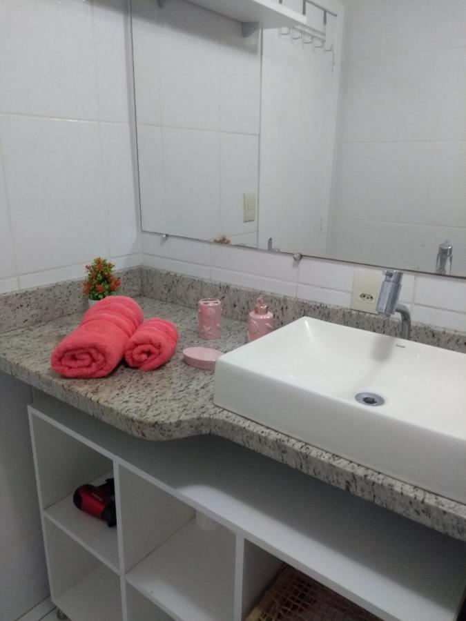 Apartamento 500 Metros Da Praia, Perto Do Shopping Atlantico